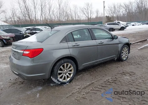 2012 Chrysler 200 Touring из США, поврежденный, VIN 1C3CCBBB1CN301872